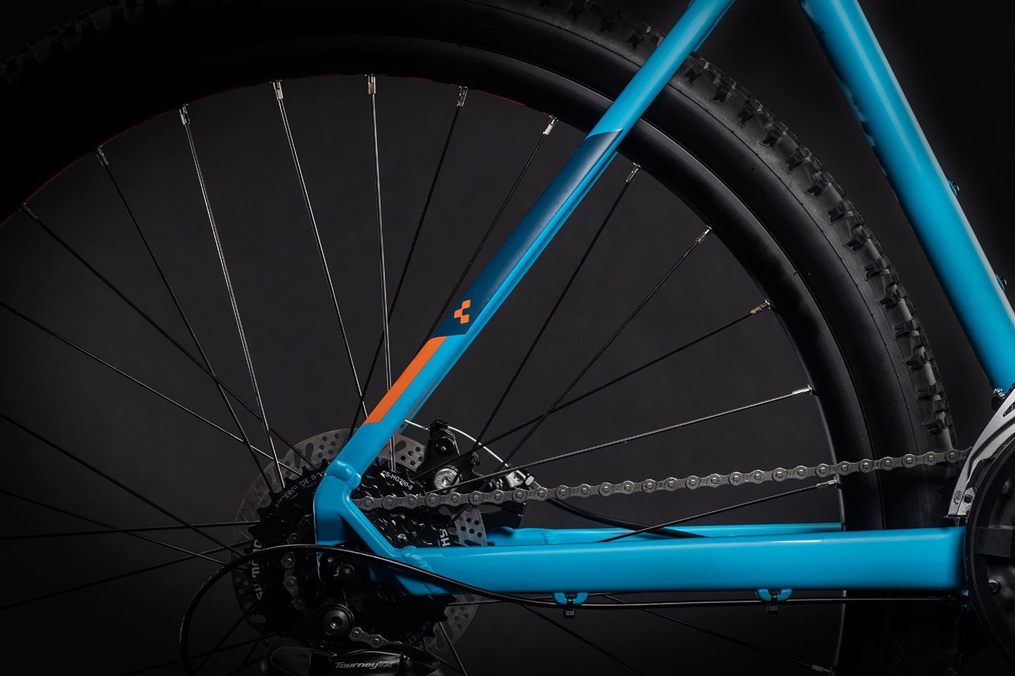 CUBE PRODUCT ARCHIVE | Aim blue´n´orange