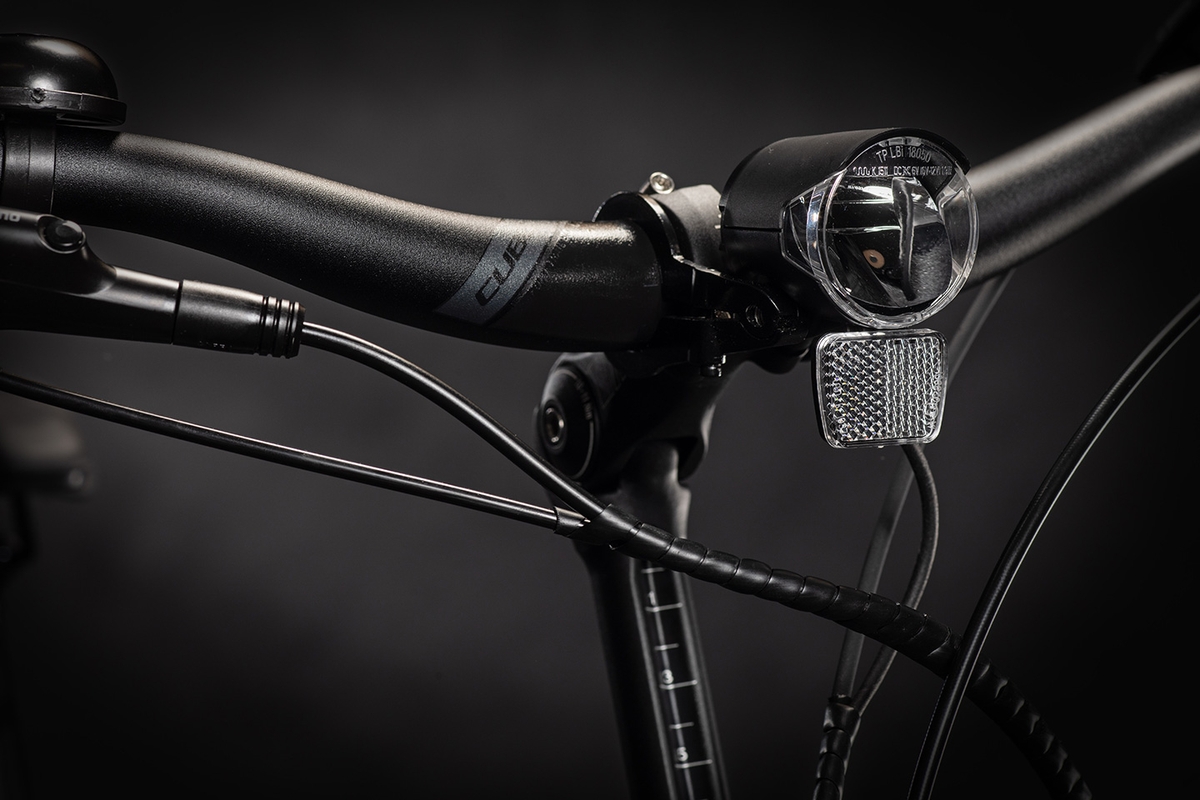 CUBE PRODUCT ARCHIVE Compact Hybrid iridium´n´black
