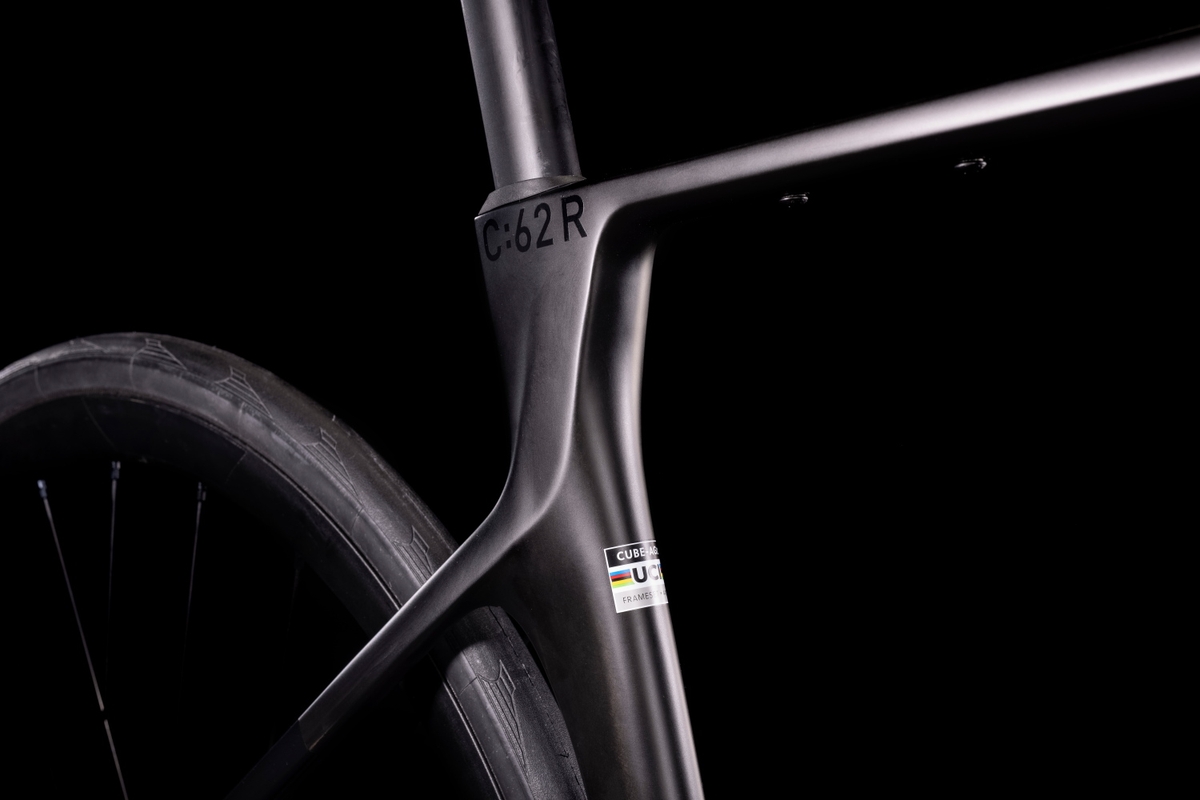 CUBE PRODUCT ARCHIVE Cube Agree C62 Race carbon´n´black