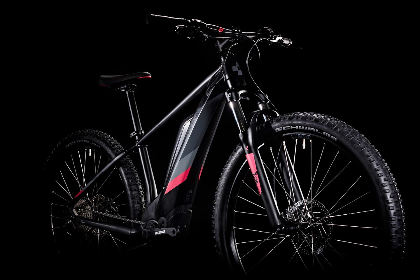 Pro 500 action. Cube access WS Pro 27.5 (2019). Cube access Hybrid Pro 500 2019 e-Bike. Электробайк спорт. WS Hybrid.